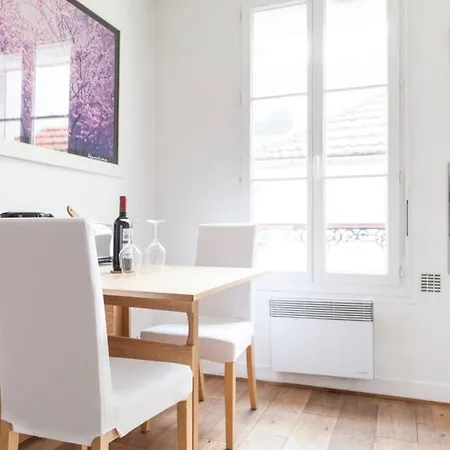 Little Nest In Paris 11